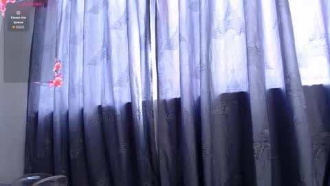 IG-valen mendoza99  twitter valenthompson99 online show from 02.06.26