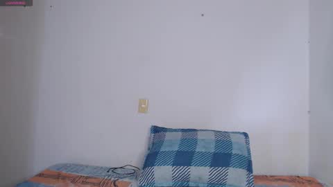 IG-valen mendoza99  twitter valenthompson99 online show from 03.09.26