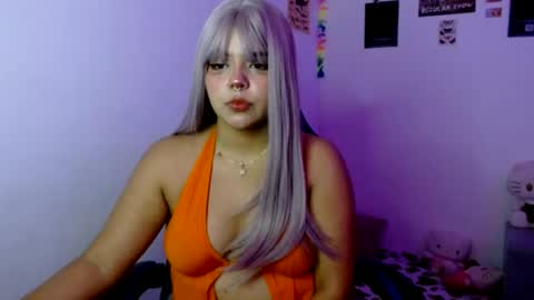Snapshot of valenbeauty chatting on 07.08.26 valenbeauty online show from 07.08.26