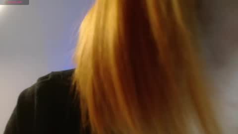 Snapshot of valengray chatting on 04.25.26 Valen online show from 04.25.26