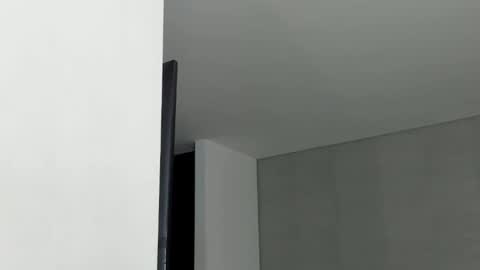 Snapshot of valenjonex chatting on 01.25.25 Angela online show from 01.25.25