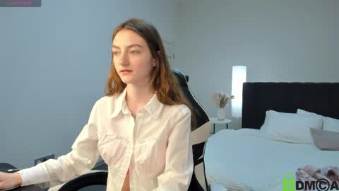 Snapshot of valenora1 chatting on 05.31.26 Nora online show from 05.31.26