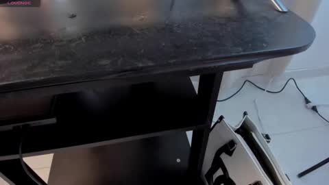 Snapshot of valenrosse_ chatting on 03.03.26 Valen online show from 03.03.26