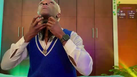   Valentin  independent Cam Boy     online show from 12.25.24