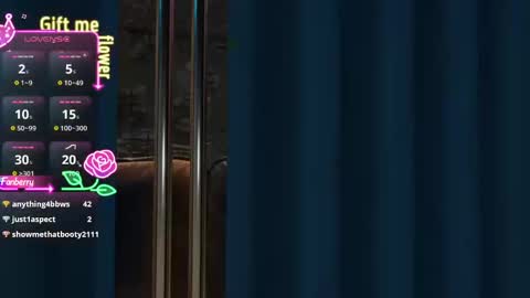 Valentia online show from 10.08.25