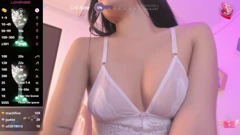 Snapshot of valentiina_love chatting on 02.11.25 VALENTINA online show from 02.11.25