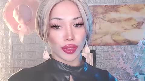 Snapshot of valentina_goddess_tsxxx chatting on 04.25.26 Amanda online show from 04.25.26