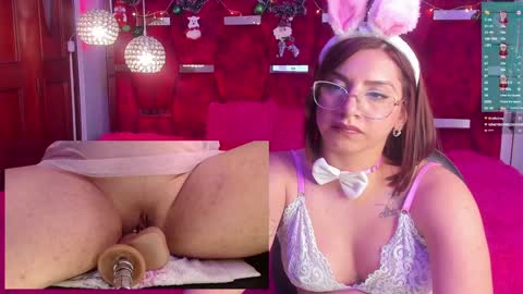 Snapshot of valentina_greco chatting on 12.17.24 Valentina online show from 12.17.24