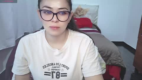 Snapshot of valentina_nappi96 chatting on 05.20.26 VALE online show from 05.20.26