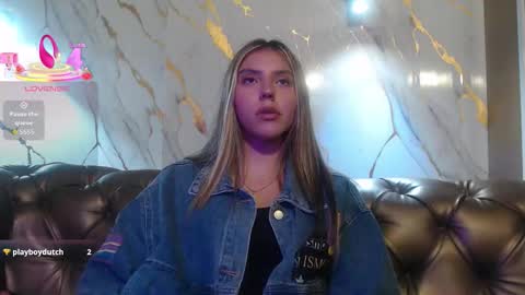 Snapshot of valentina_red18 chatting on 09.09.25 Valentina online show from 09.09.25