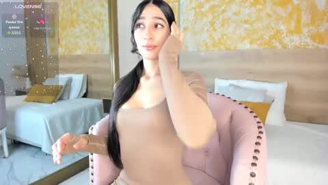 Valentina  online show from 12.18.25