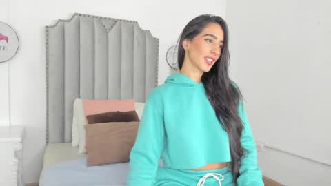Snapshot of valentina_ross_ chatting on 06.08.26 Valentina online show from 06.08.26