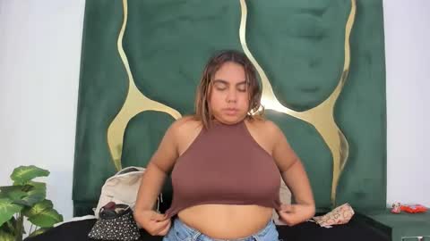 valentinaasm online show from 04.25.26