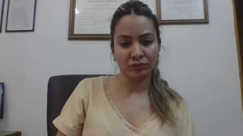 Snapshot of valentinaseleni24 chatting on 10.16.25 valentinaseleni24 online show from 10.16.25