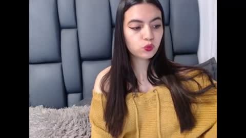 Snapshot of valentinasmith18 chatting on 06.18.26 valentinasmith18 online show from 06.18.26