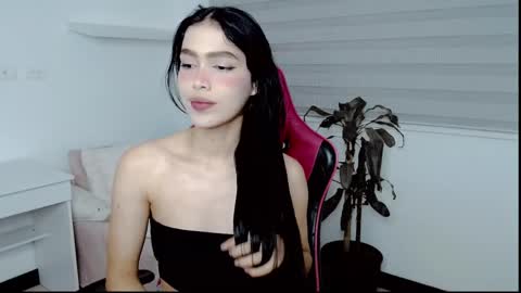 Snapshot of valentinasweet_ chatting on 05.13.26 Valentina online show from 05.13.26