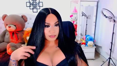 Snapshot of valentinaxqueen chatting on 12.05.24    online show from 12.05.24