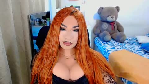 Snapshot of valentinaxqueen chatting on 02.05.25    online show from 02.05.25