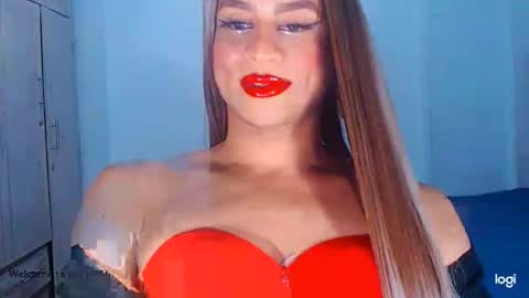 Snapshot of valentinaxxxdoll chatting on 05.19.26 VALENTINA online show from 05.19.26
