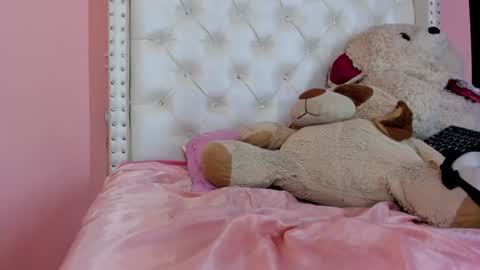 Snapshot of valentinee_xo chatting on 07.14.26 valentinee_xo online show from 07.14.26