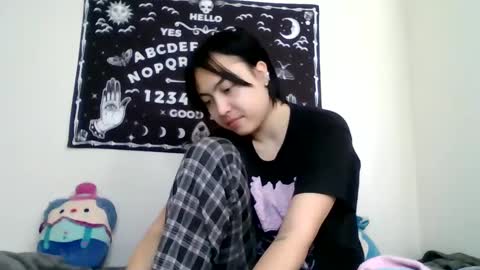 Snapshot of valentineyittk chatting on 12.23.24 ValentineKitty online show from 12.23.24