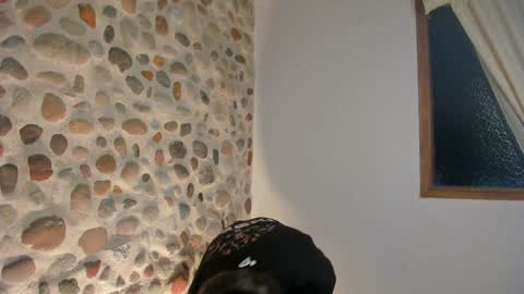 valentino online show from 01.04.25