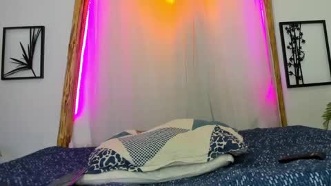 Snapshot of valentino_lee8 chatting on 12.07.24 Valentino online show from 12.07.24