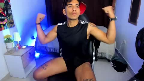 Snapshot of valentino_moura_ chatting on 02.25.25 VALENTINO MOURA online show from 02.25.25