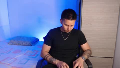 VALENTINO online show from 11.25.25