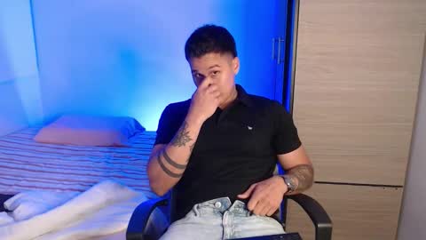 VALENTINO online show from 02.19.26