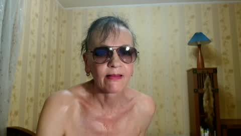 Snapshot of valenttijm3851 chatting on 06.17.26 valentijm online show from 06.17.26