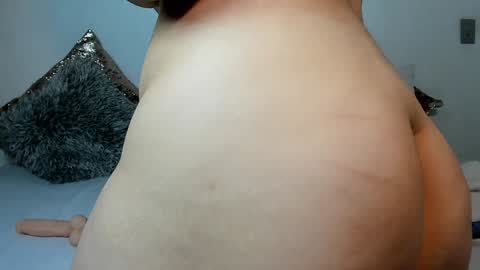 Snapshot of valeria_cruzz chatting on 01.22.25 Valeria Cruzz online show from 01.22.25