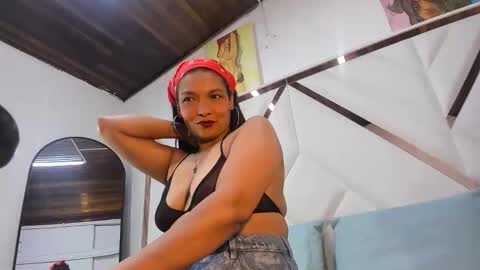 Snapshot of valeria_gil_ chatting on 04.25.26 valeria_gil_ online show from 04.25.26