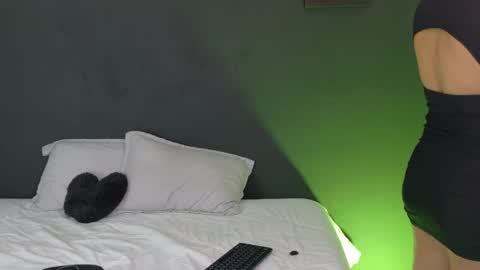 Snapshot of valeriaa_cruz chatting on 06.04.26 valeriaa cruz online show from 06.04.26