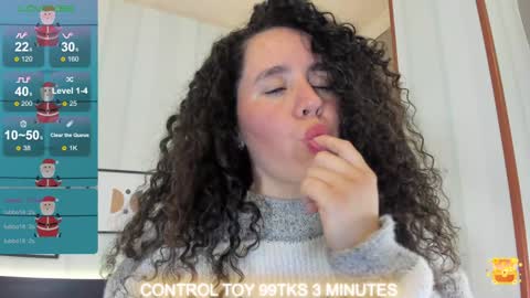 Snapshot of valeriaa_soler chatting on 12.18.24 Valeria online show from 12.18.24