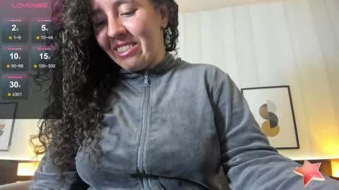 Snapshot of valeriaa_soler chatting on 01.10.25 Valeria online show from 01.10.25