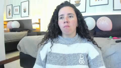 Snapshot of valeriaa_soler chatting on 01.14.25 Valeria online show from 01.14.25