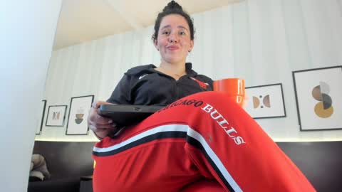 Snapshot of valeriaa_soler chatting on 01.15.25 Valeria online show from 01.15.25