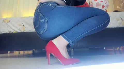 Snapshot of valeriaa_soler chatting on 02.14.25 Valeria online show from 02.14.25