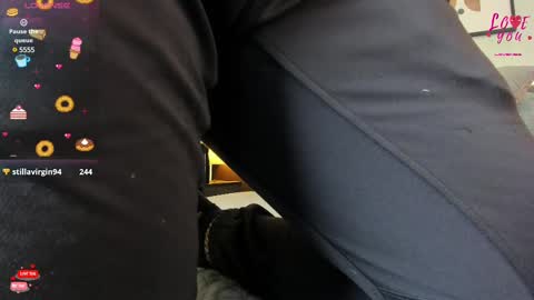 Snapshot of valeriaa_soler chatting on 02.21.25 Valeria online show from 02.21.25