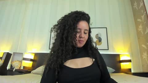 Snapshot of valeriaa_soler chatting on 03.07.25 Valeria online show from 03.07.25