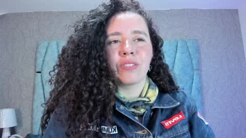 Snapshot of valeriaa_soler chatting on 09.12.25 Valeria online show from 09.12.25