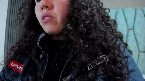 Snapshot of valeriaa_soler chatting on 09.20.25 Valeria online show from 09.20.25