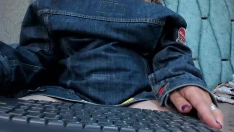 Snapshot of valeriaa_soler chatting on 09.28.25 Valeria online show from 09.28.25