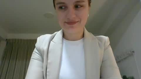 valeriafrannco online show from 10.07.25