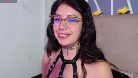 Snapshot of valeriagp chatting on 03.10.25 Valeria rodriguez online show from 03.10.25