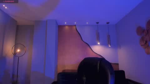 Valeria online show from 03.11.25