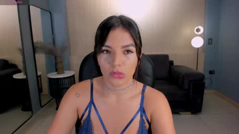 Snapshot of valeriaroldanx chatting on 03.11.25 Valeria online show from 03.11.25