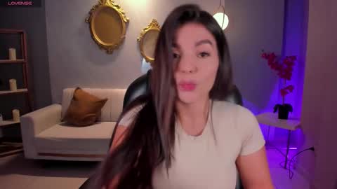 Snapshot of valeriaroldanx chatting on 02.05.26 Valeria online show from 02.05.26