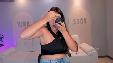 Snapshot of valeriaroldanx chatting on 04.19.26 Valeria online show from 04.19.26